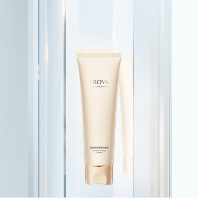 2121非凡弹润透亮青春洁面乳